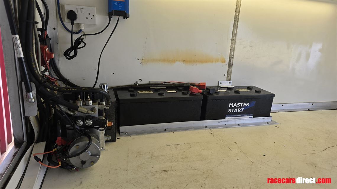 hopkins-race-car-trailer-with-office