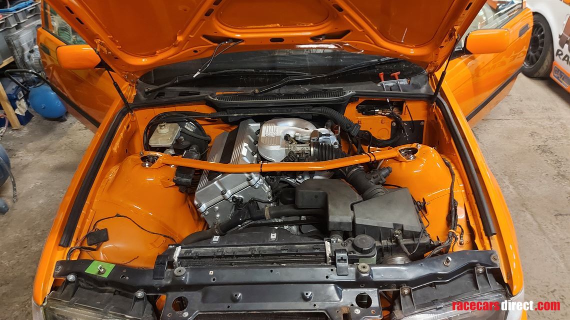 bmw-compact-cup-race-car