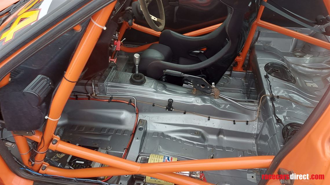 bmw-compact-cup-race-car