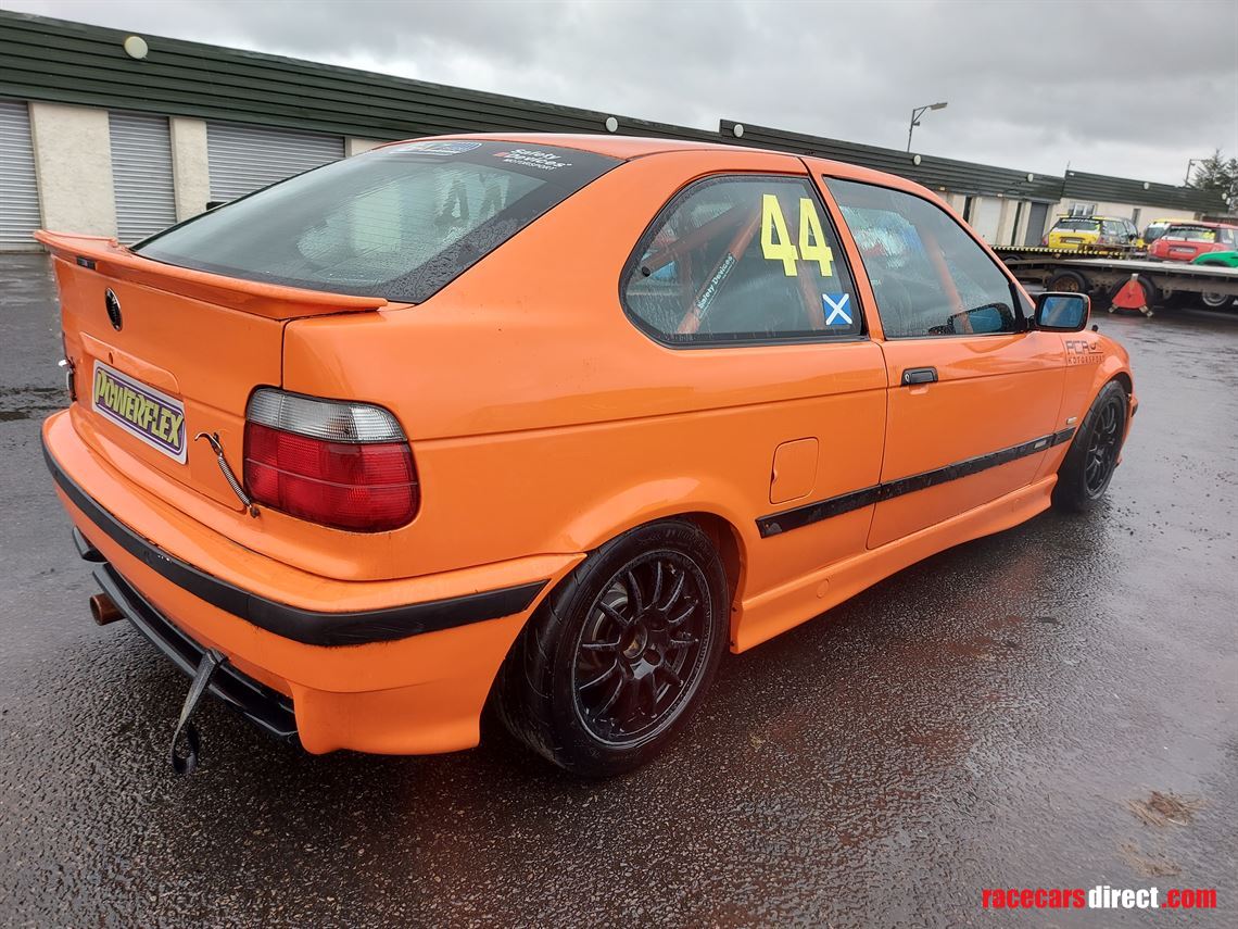 bmw-compact-cup-race-car