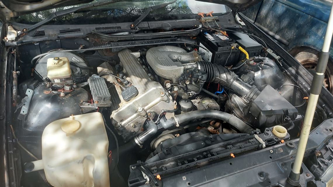 bmw-compact-cup-race-car