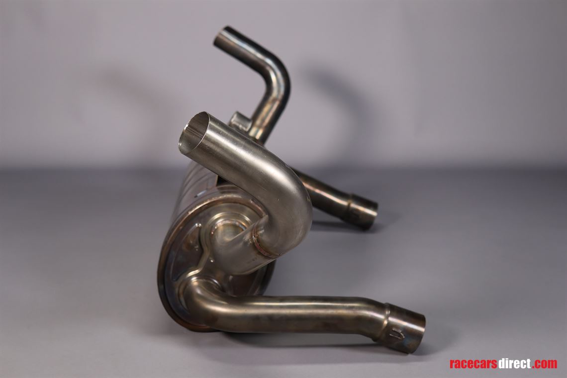 audi-r8-lms-gt3-exhaust-system