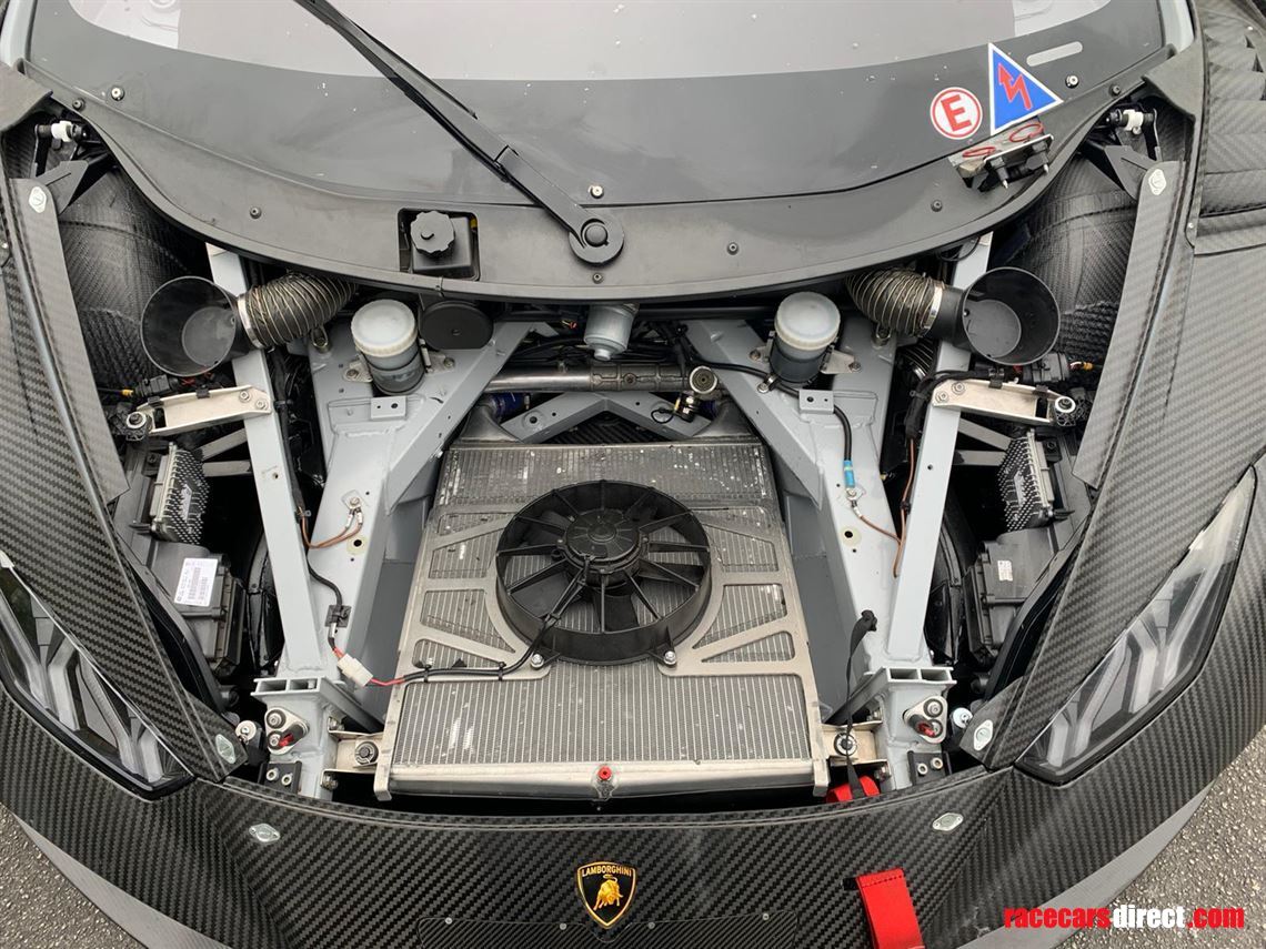 lamborghini-huracan-gt3-evo-2