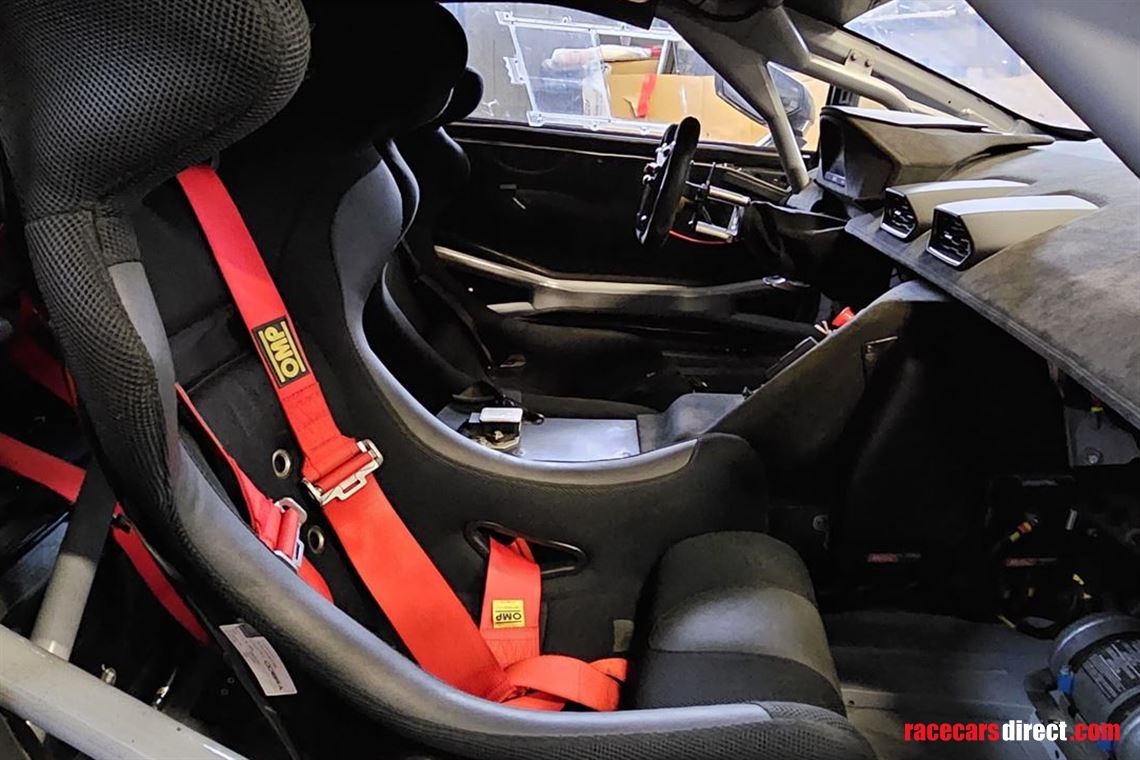 lamborghini-super-trofeo-lp-620-evo-0