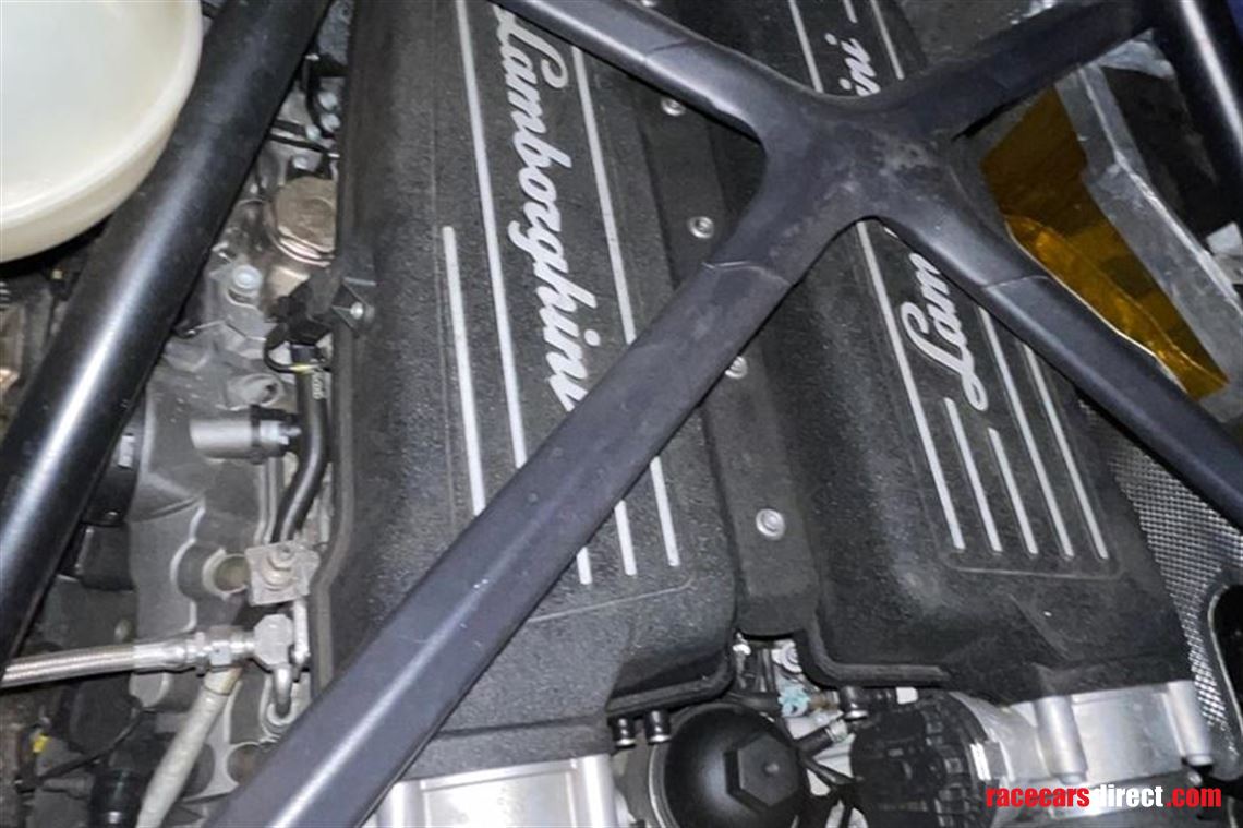 lamborghini-super-trofeo-lp-620-evo-0