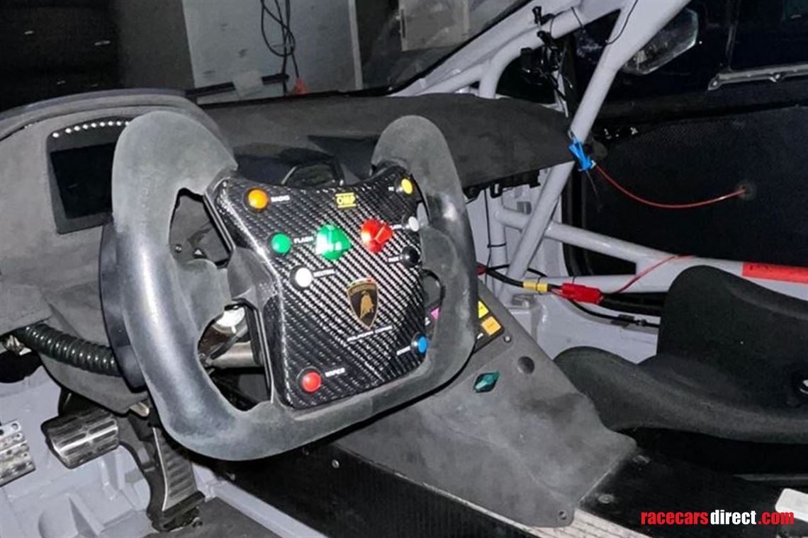 lamborghini-super-trofeo-lp-620-evo-0