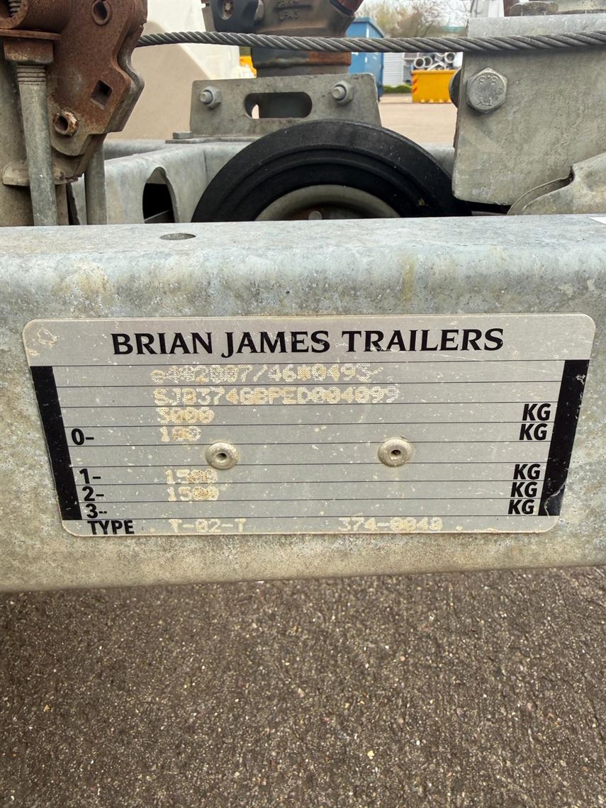 brian-james-trailer