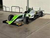f4gb4-race-car