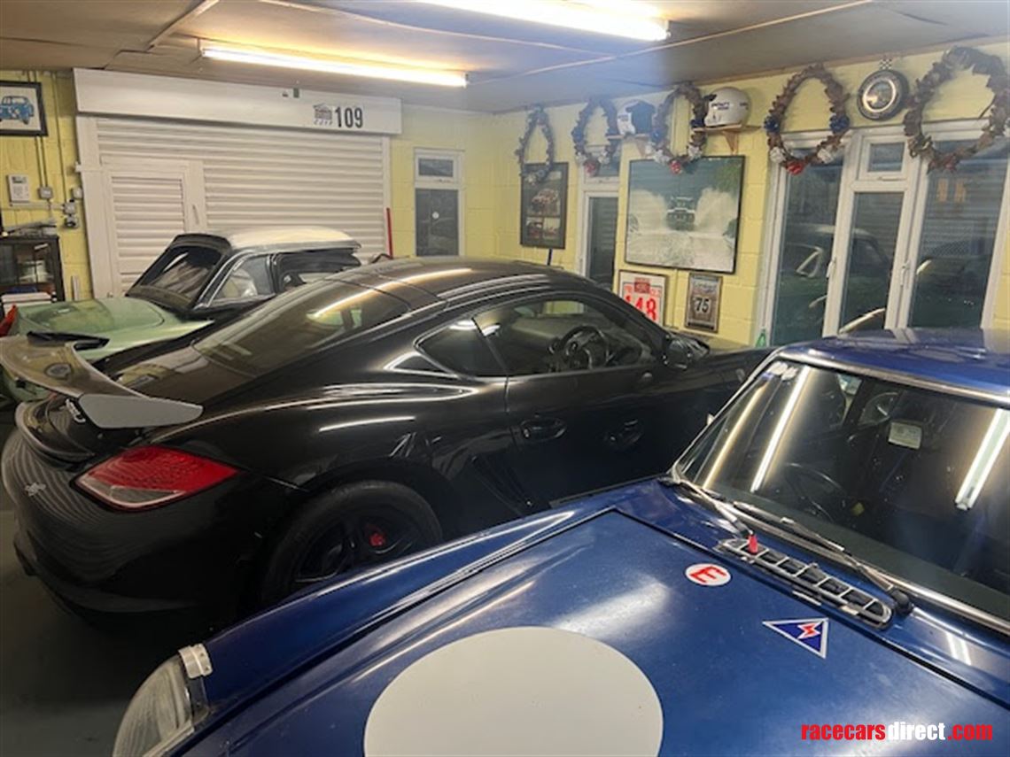 mgbgt-v8-280bhp-race-car