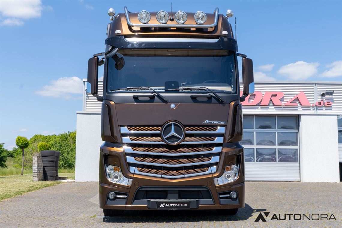 mercedes-benz-actros-2653-jung-a6-race-truck