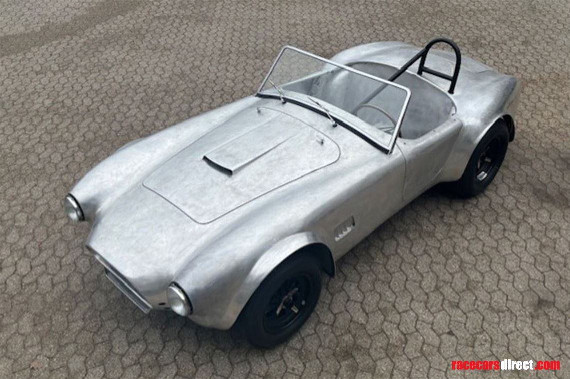 shelby-cobra-roadster-289-fia