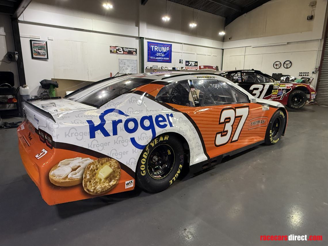 chevrolet-camero-nascar