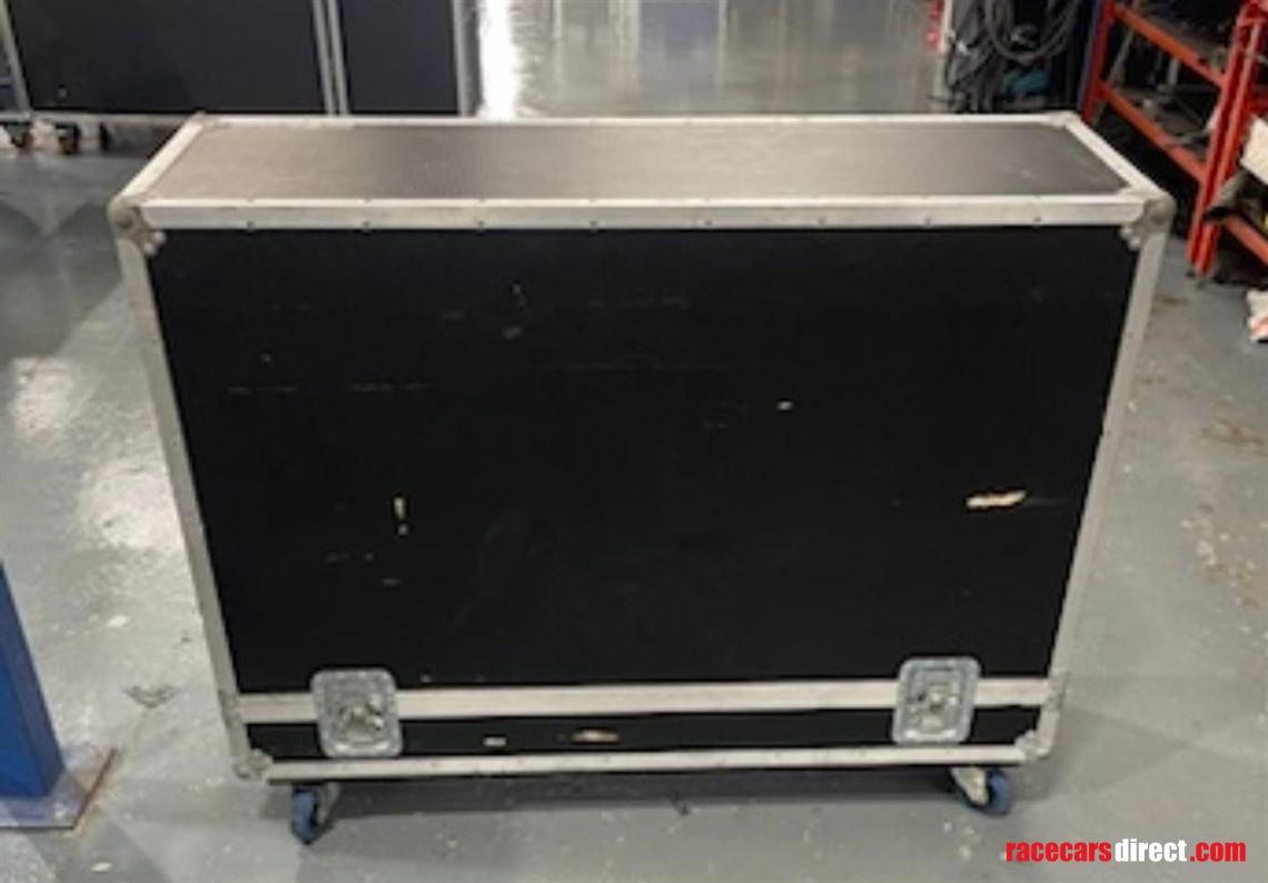 atl-refuelling-bottles-in-flight-case