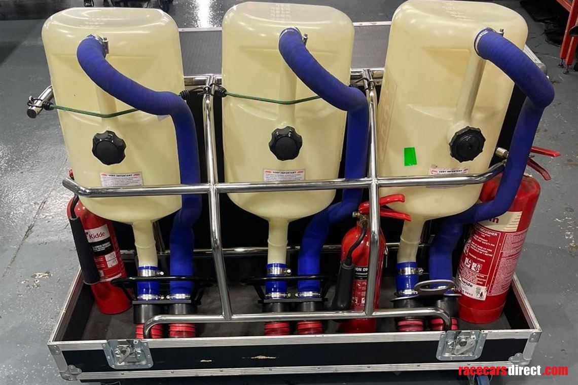 atl-refuelling-bottles-in-flight-case