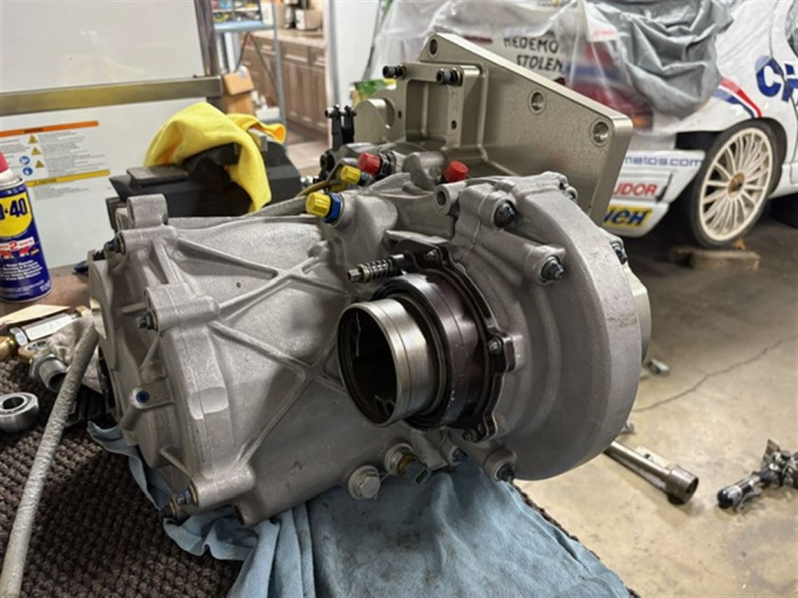 xtrac-1046-sequential-6-speed-gearbox