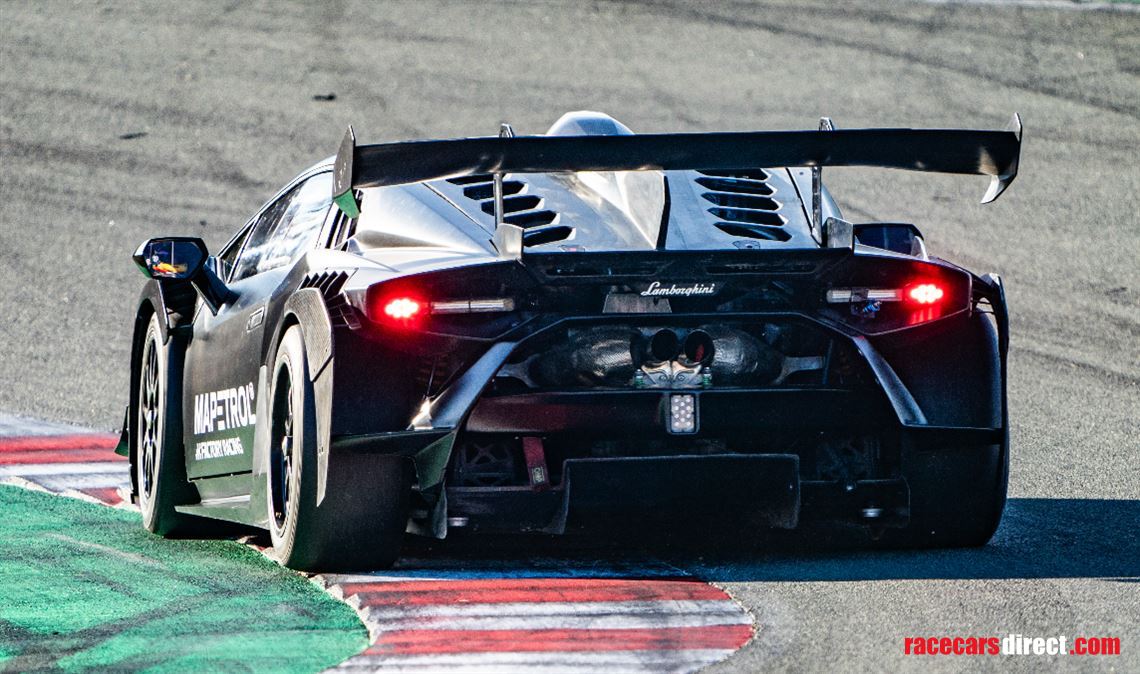 lamborghini-huracan-super-trofeo-evo2