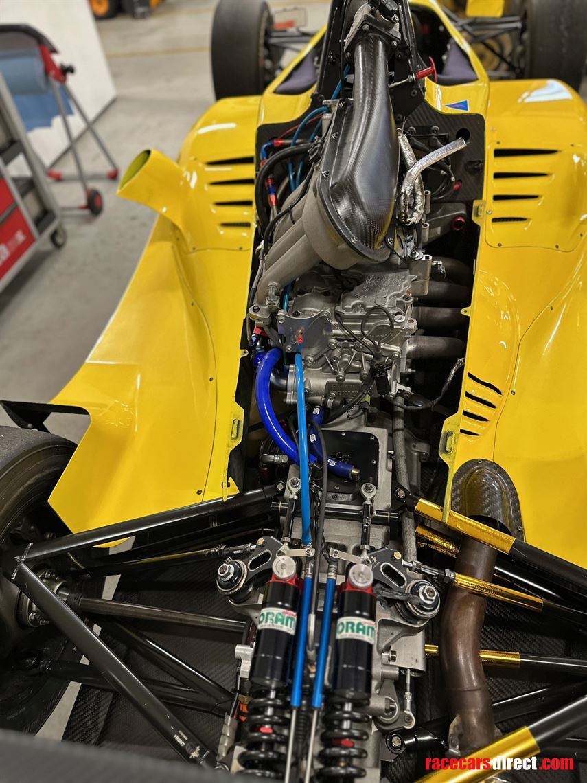 formula-renault-2000