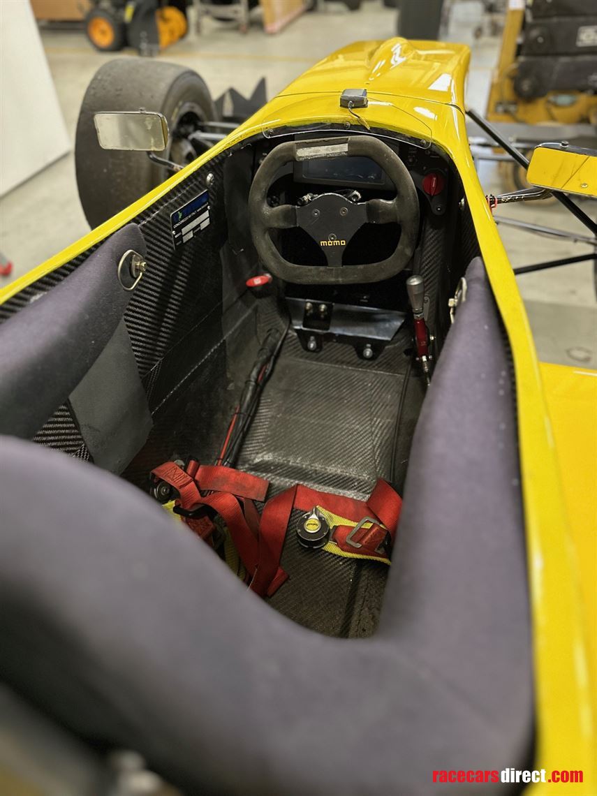 formula-renault-2000