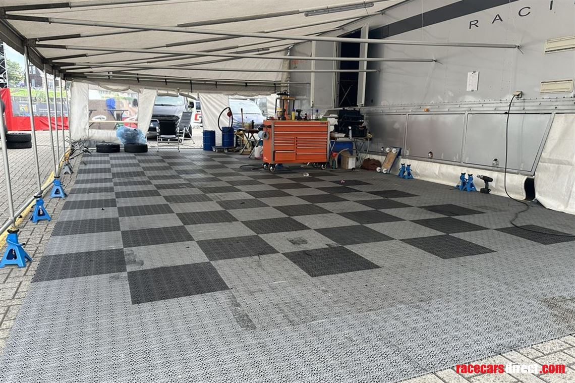 renault-magnuim-ae-truck-with-upholstered-rac