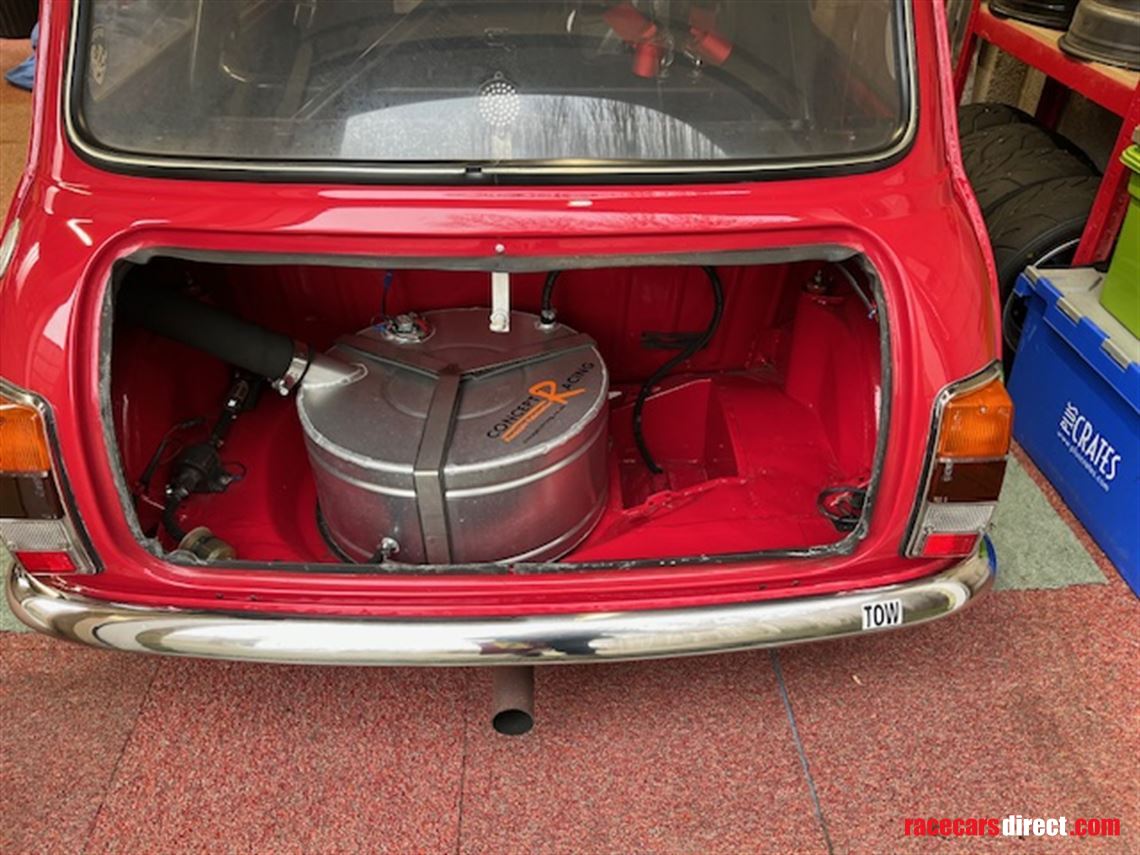 classic-mini-racehill-climb-car