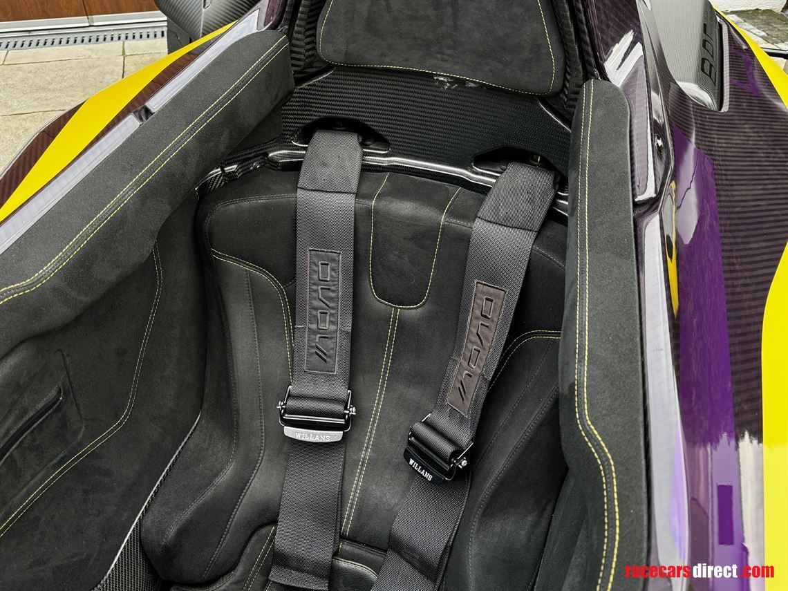 bac-mono-w-114-road-legal-only-1600km-305hp