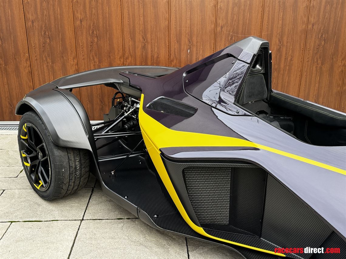 bac-mono-w-114-road-legal-only-1600km-305hp