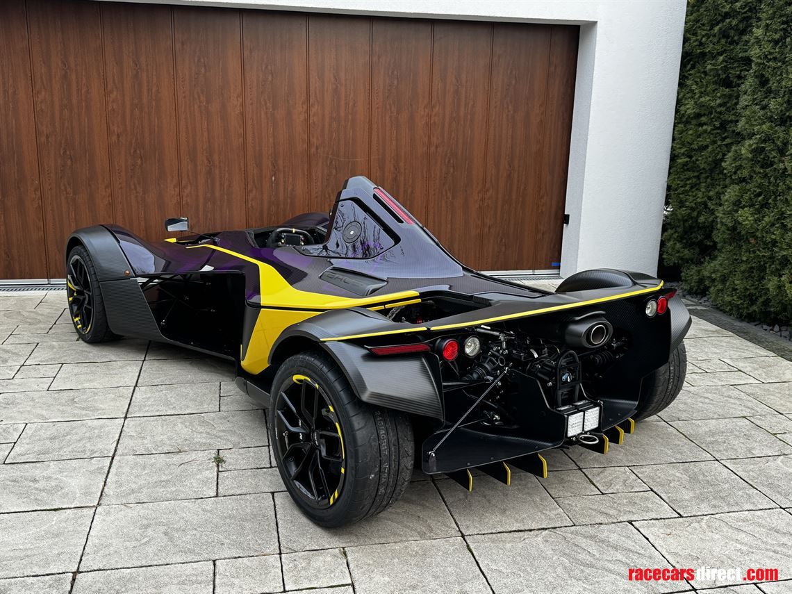 bac-mono-w-114-road-legal-only-1600km-305hp