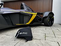 bac-mono-w-114-road-legal-only-1600km-305hp