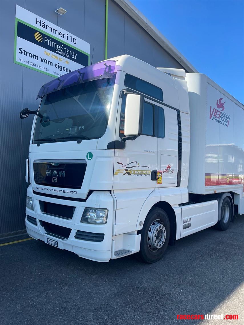 race-car-transporter