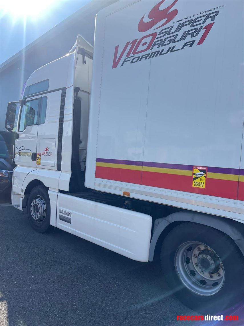 race-car-transporter