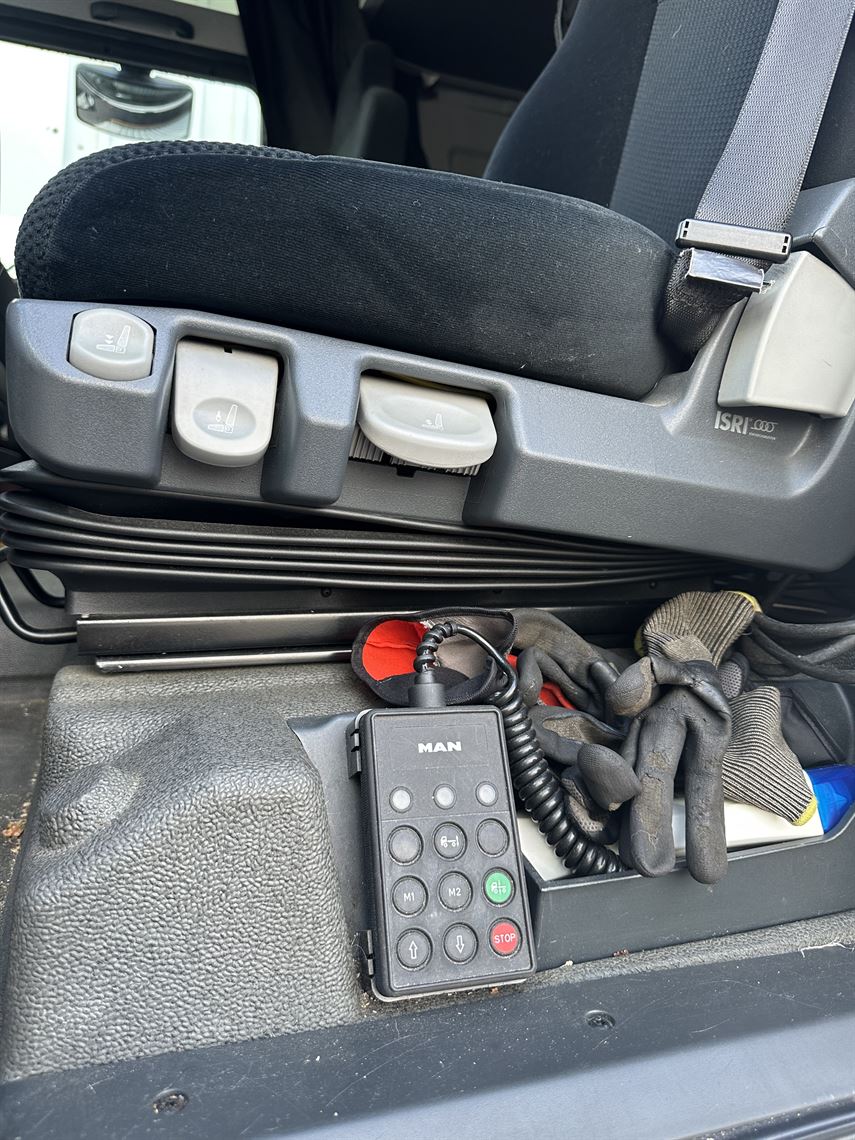 race-car-transporter