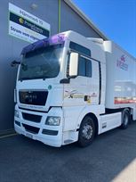 race-car-transporter