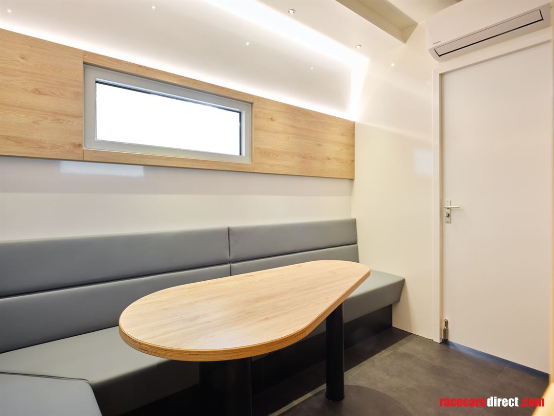 brand-new-4-car-race-trailer-incl-grand-prix