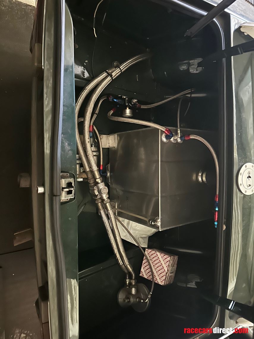 triumph-tr6-historic-race-car