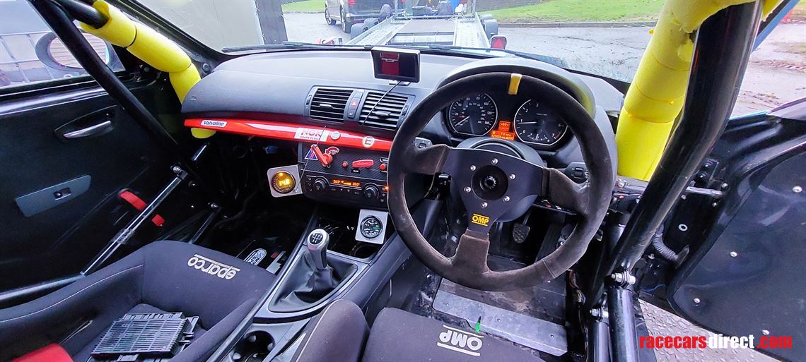 bmw-116i-trophy-race-car