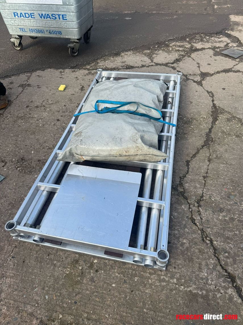 motorsport-tyre-oven-tent