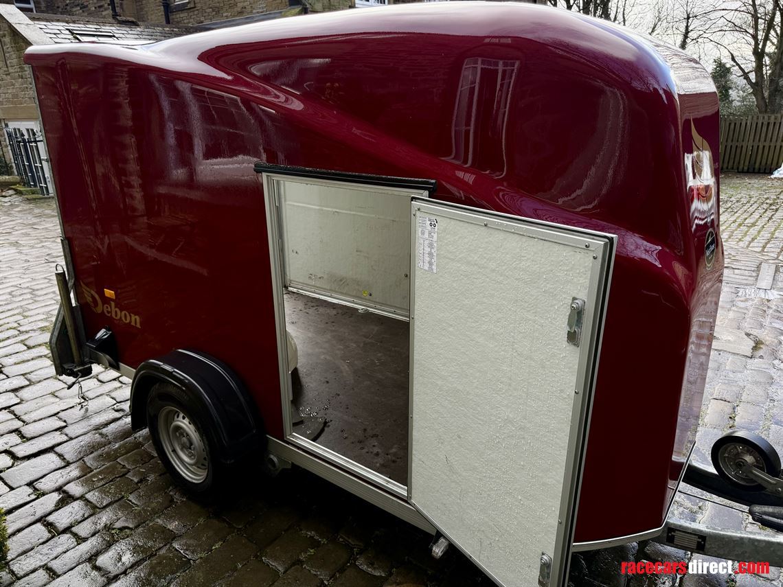 debon-cargo-1300-box-trailer