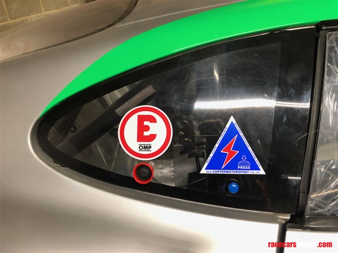 aston-martin-db7-vantage-v12-race-car-fia-spe