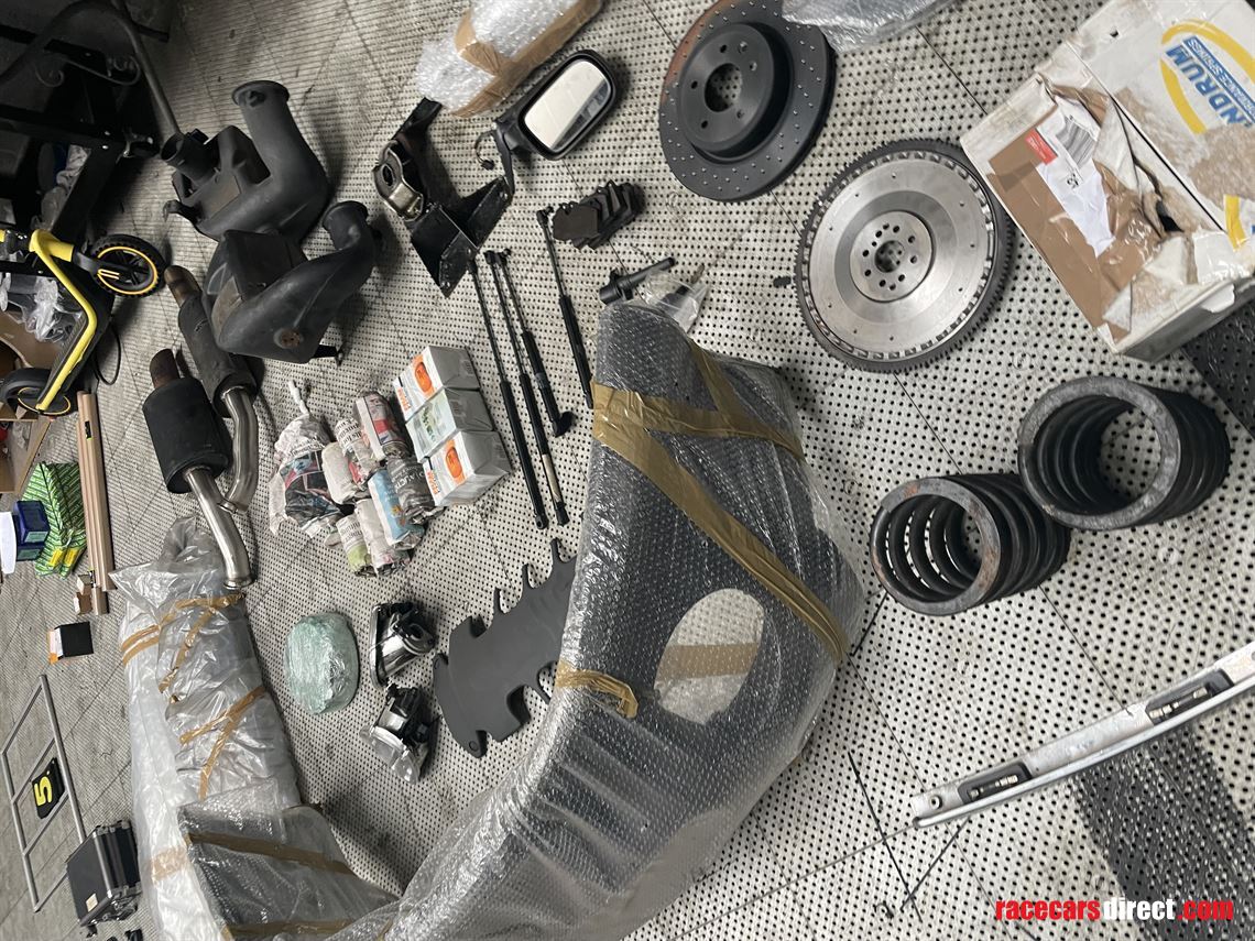 aston-martin-db7-vantage-v12-race-car-fia-spe