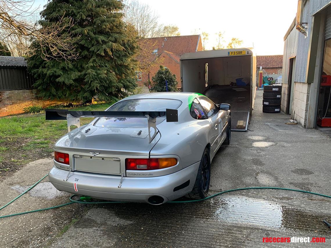 aston-martin-db7-vantage-v12-race-car-fia-spe