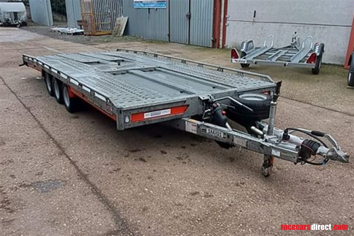 brian-james-231-t-transporter-50m-x-21m-35t