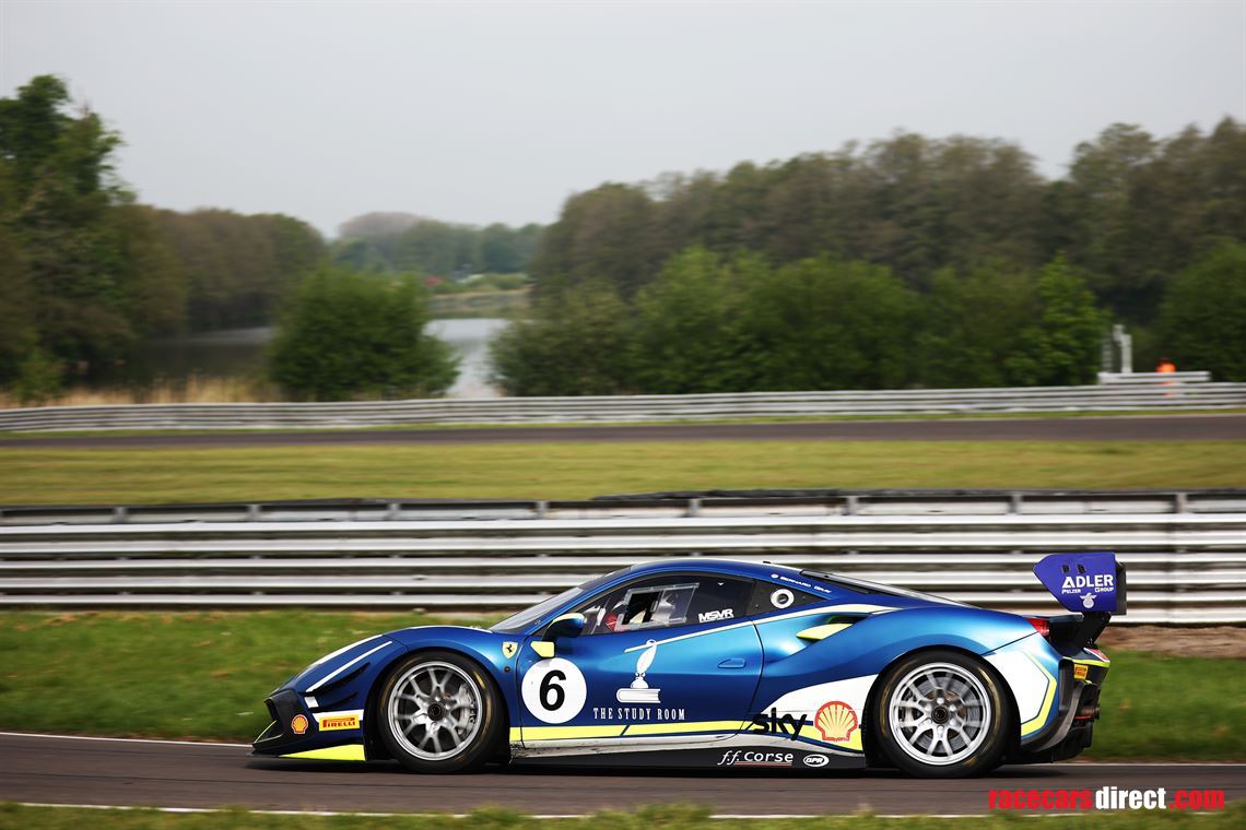 2018-ferrari-488-challenge-evo