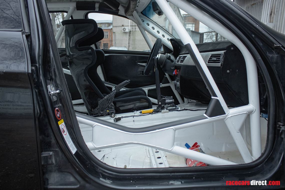 bmw-325-cup-race-car-e90