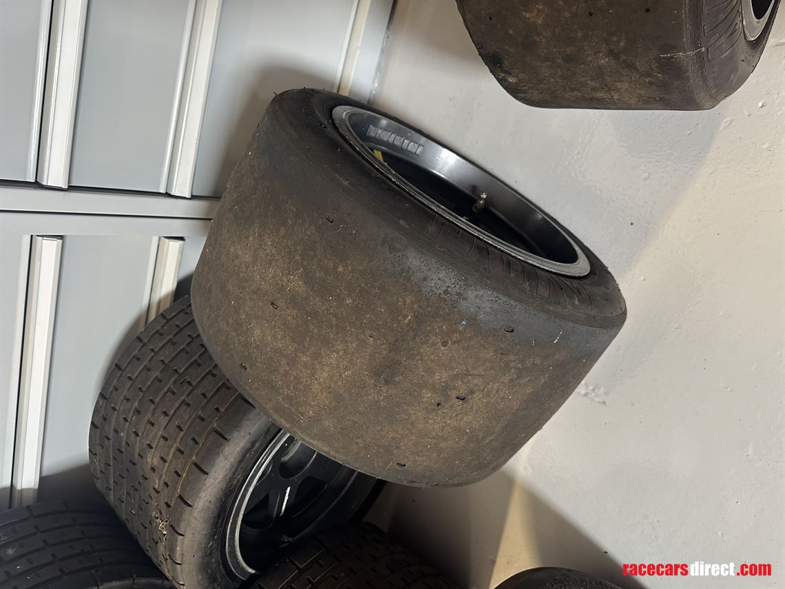 2-sets-tecnomagnesio-historic-f3-13-reynard-w