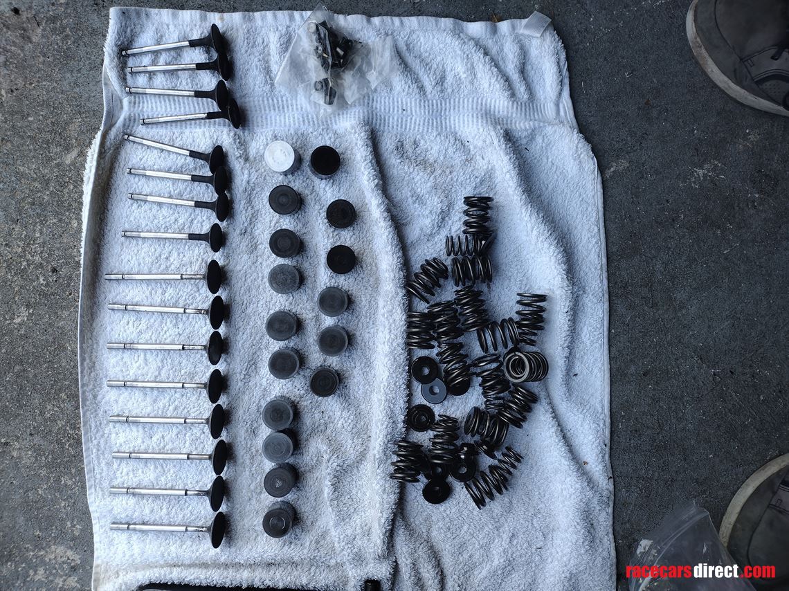 ford-bdg-20-cylinder-head-cam-cover-etc