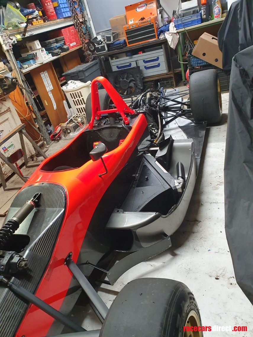 dallara-f-398-formula-3-car-in-great-conditio