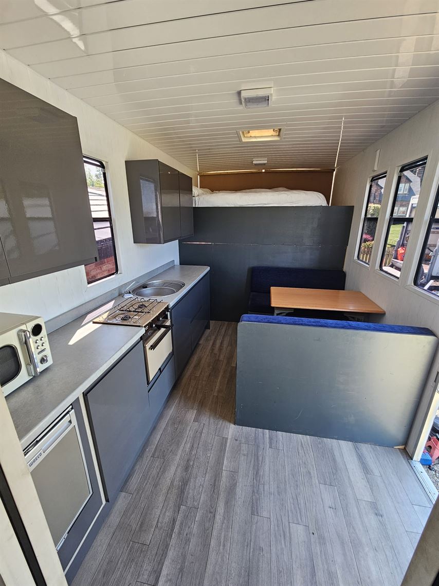 motorhome-and-trailer-rig