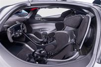 aston-martin-valkyrie-amr-pro