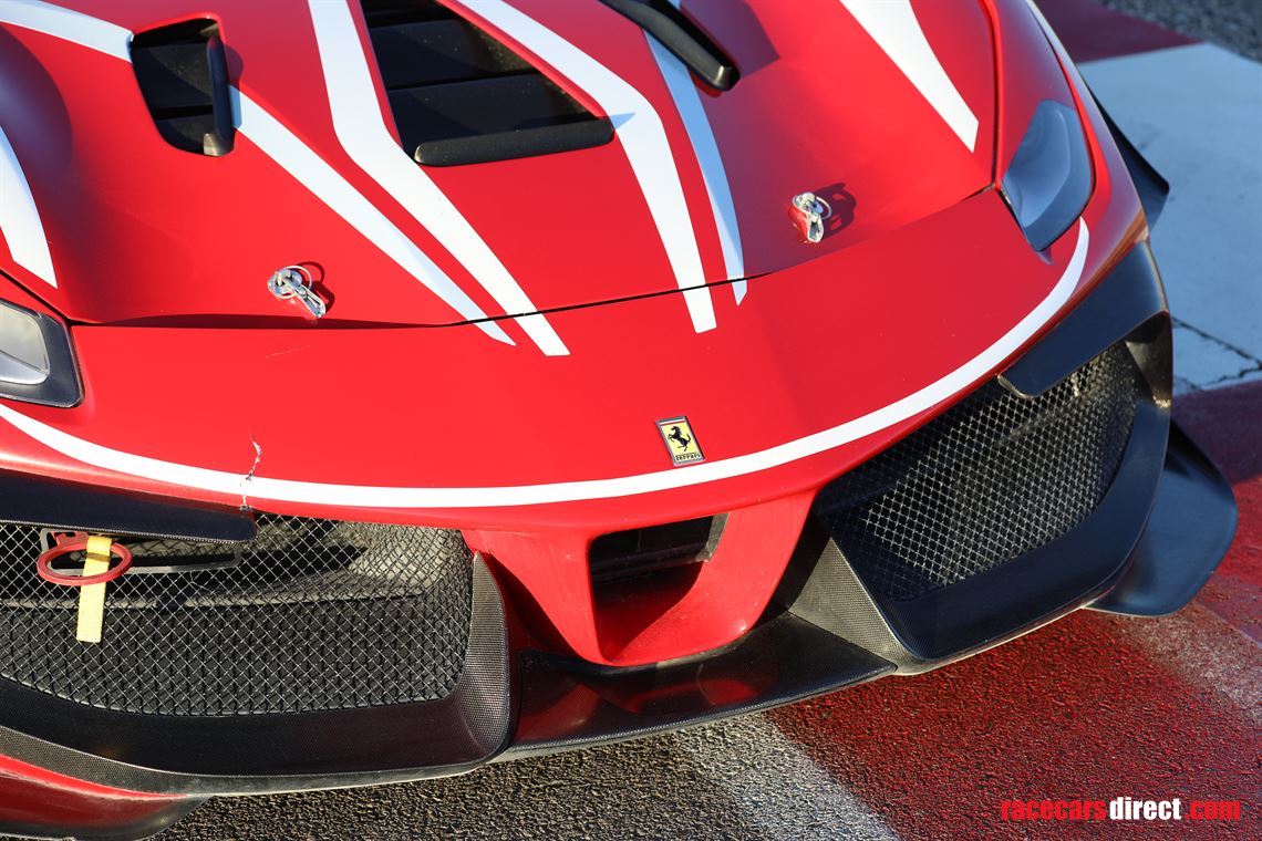 2017-ferrari-488-challenge-evo