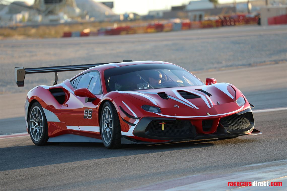 2017-ferrari-488-challenge-evo